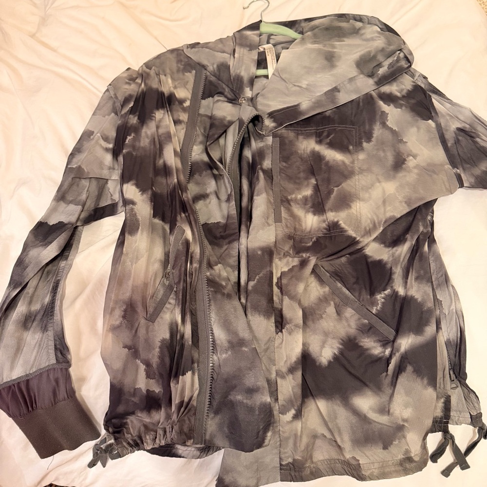 FREE PEOPLE TIE DYE LIGHT JACKET